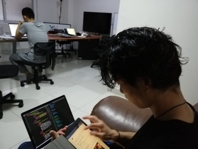 セブ島のアクトハウスでは「朝を制する」。ハードなIT留学だからこそ。