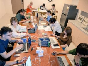 アクティブ・ラーニングと探究学習。アクトハウス留学という「環境」