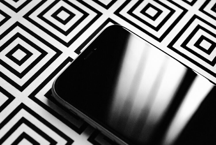 スマホ×AIで起業。場所を選ばないMVP思考が次世代の常識に