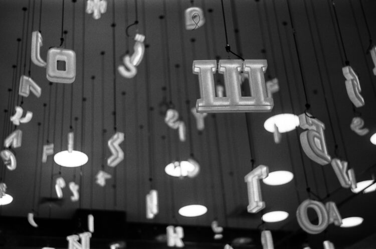 TypeScriptとは何か？未経験者必読の「最強の型」の全貌