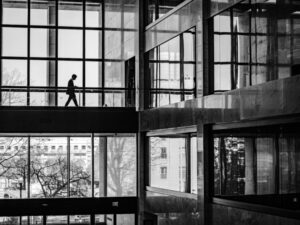 なぜ稼ぎたい人ほど営業を学ぶべきなのか？市場価値が上がる「3つの条件」